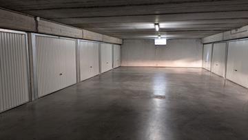Garage Zu Miete Sint-Idesbald